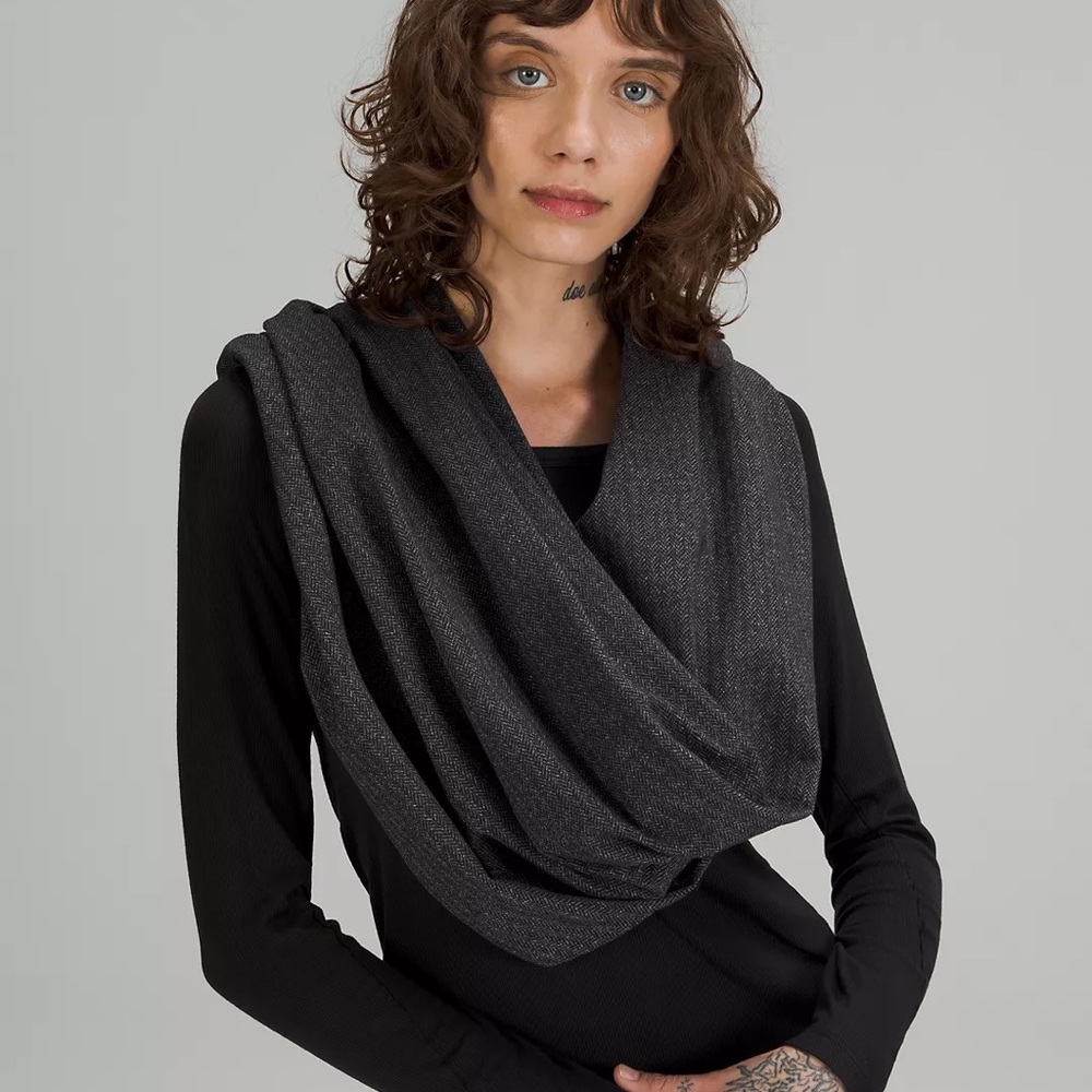Lululemon Vinyasa Scarf